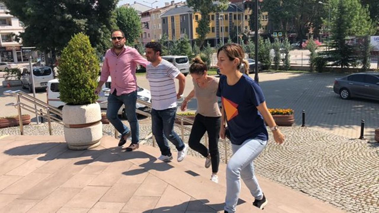 Sevgililer suçüstü yakalanmıştı!
