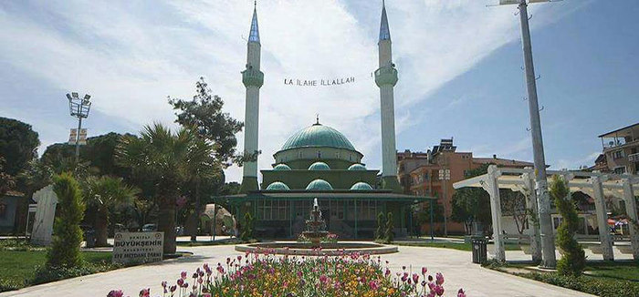 Denizli'de kıblesinin yanlış olduğu tespit edilen cami yeniden inşa edilecek