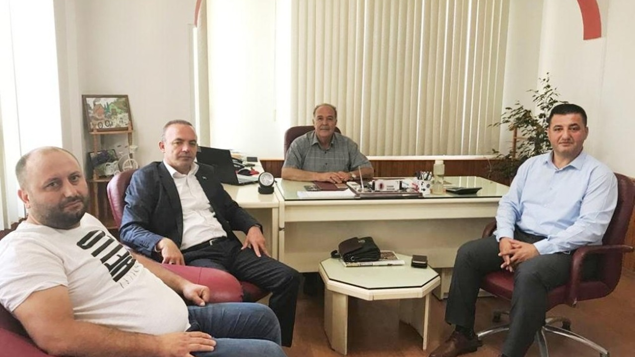 Balıkesir Burhaniye’de Kaymakam Hüseyin Öner, ziyaretlerine devam ediyor