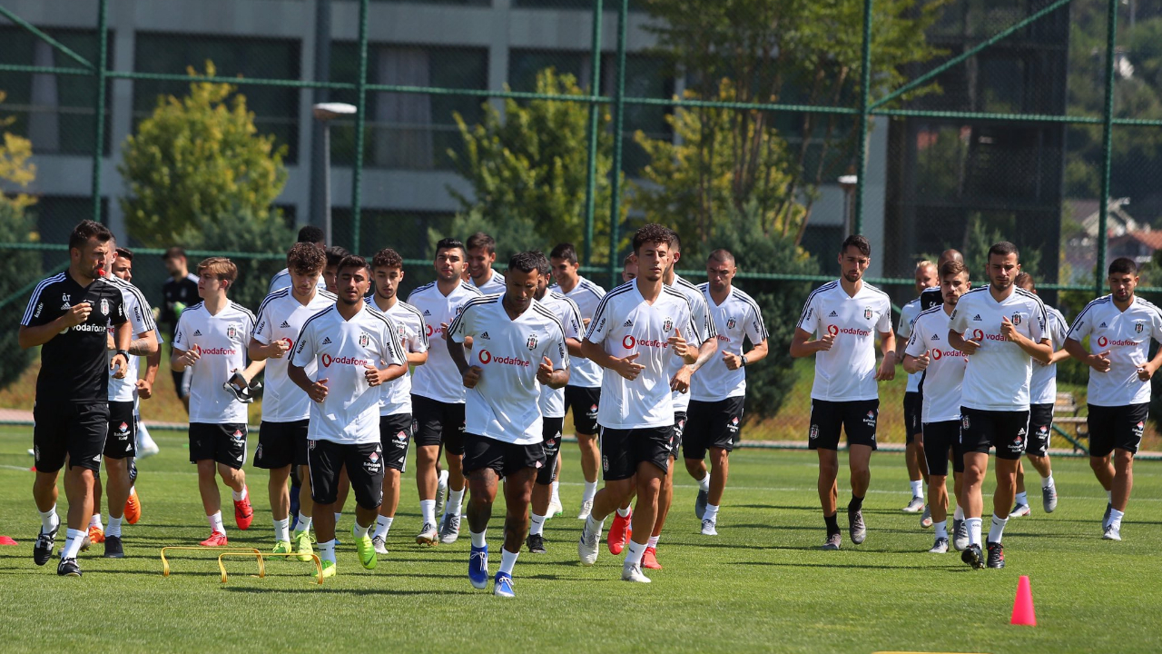 Beşiktaş'ın kamp kadrosu belli oldu!