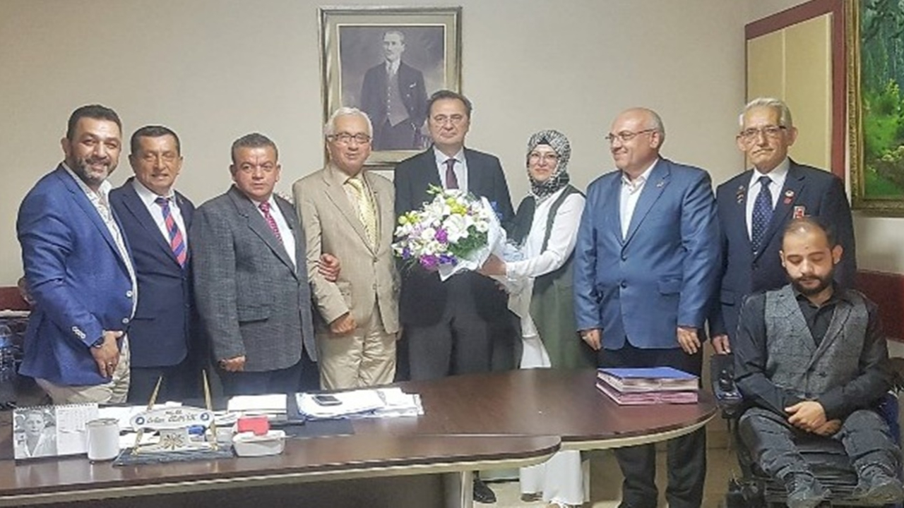 Kütahya'da STK’lardan Başhekim Doç. Dr. Orhan Özatik’e tebrik ve kutlama ziyareti