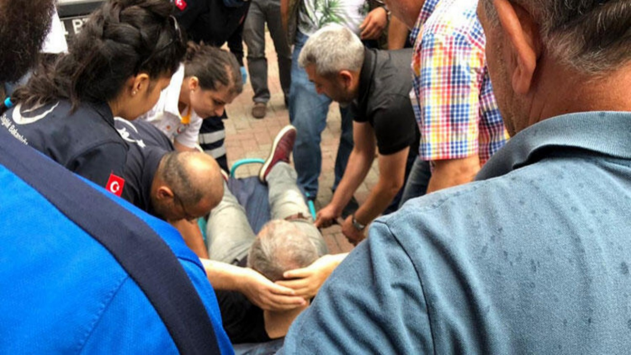 Eski belediye başkanı kurşunların hedefi oldu!