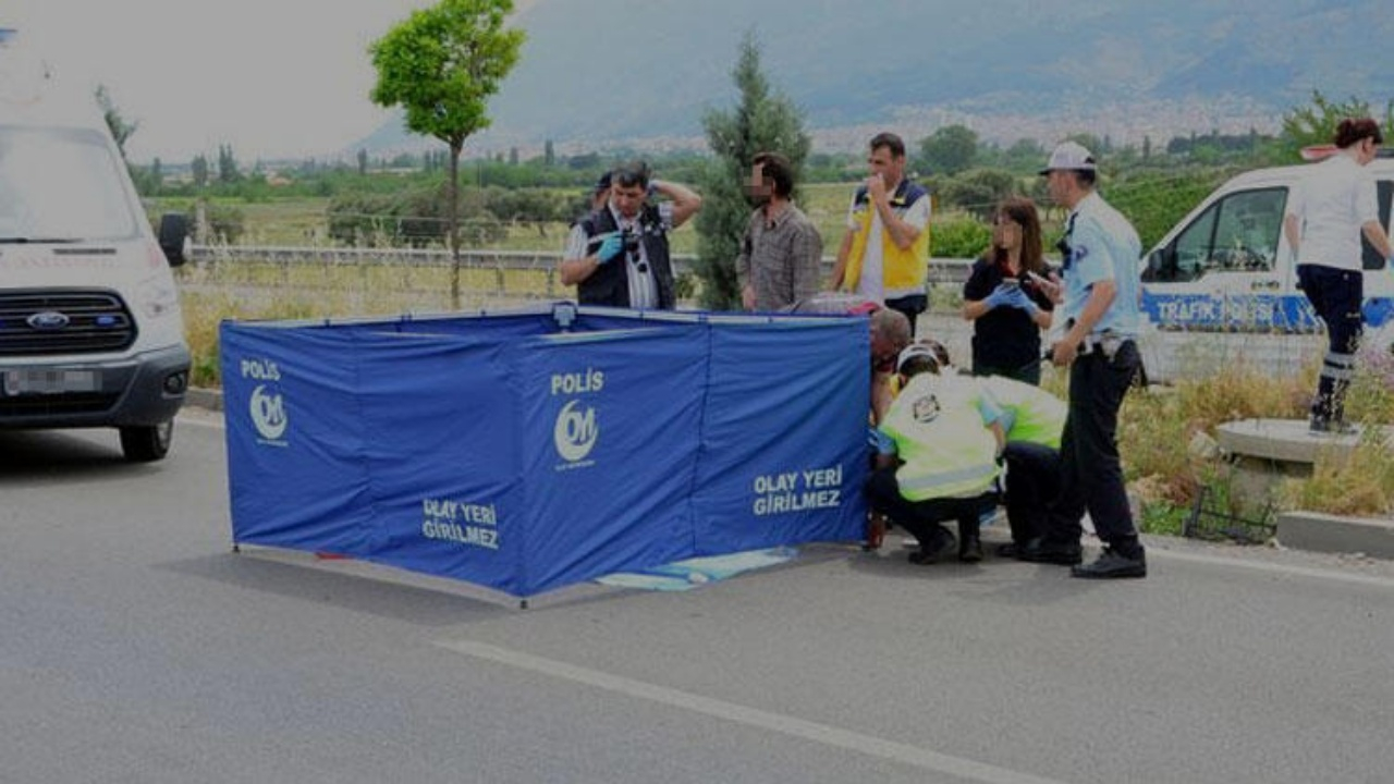 2,5 yaşındaki oğlunu ezerek öldürdü!