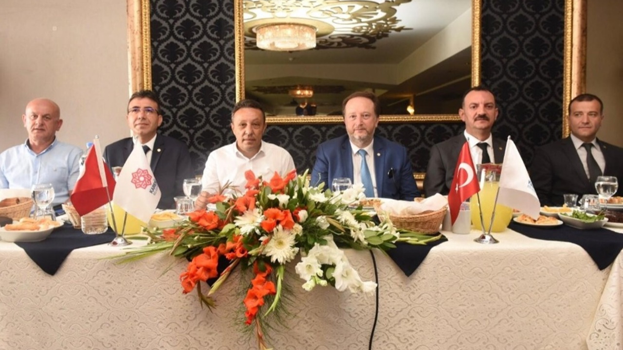 Balıkesir'de Başkan Dinçer Orkan muhtarlarla buluştu