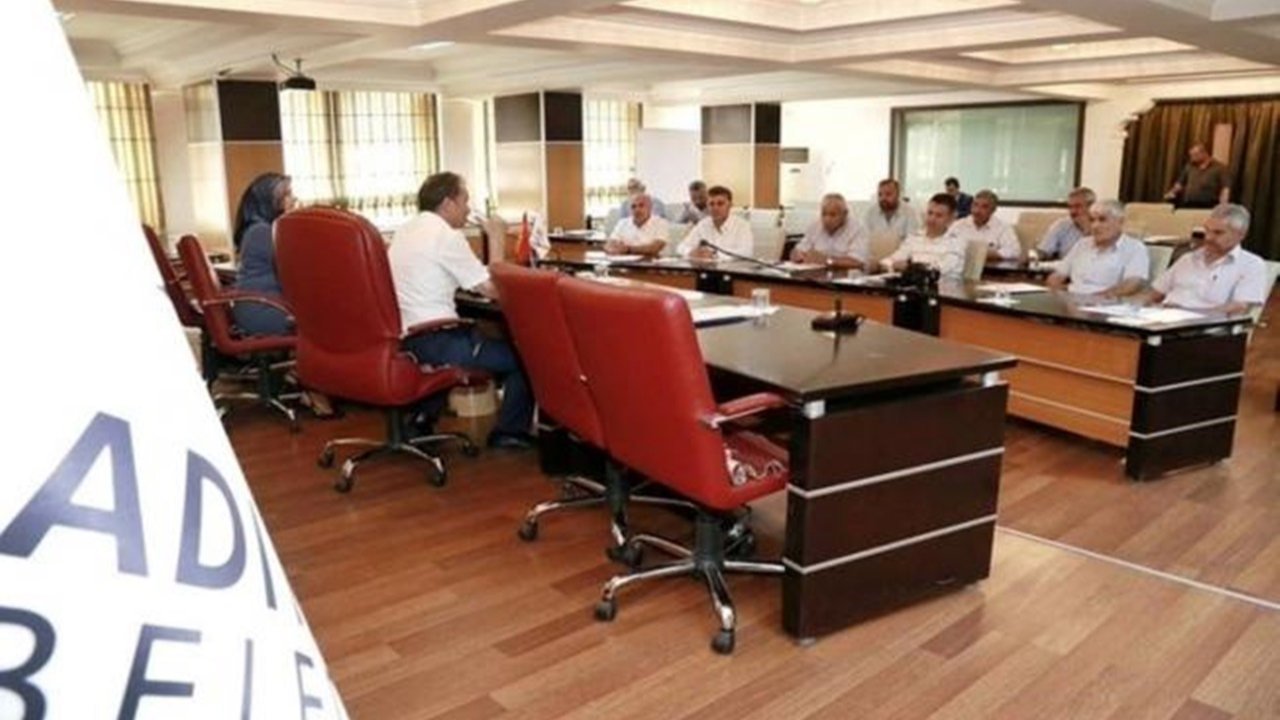 Adıyaman'da Belediye Başkanı Süleyman Kılınç muhtarlarla bir araya geldi