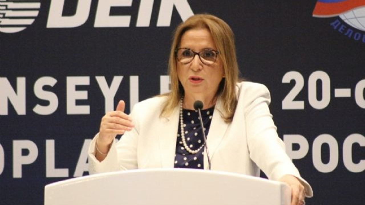 Antalya'da Bakan Ruhsar Pekcan Rusya’ya çağrıda bulundu