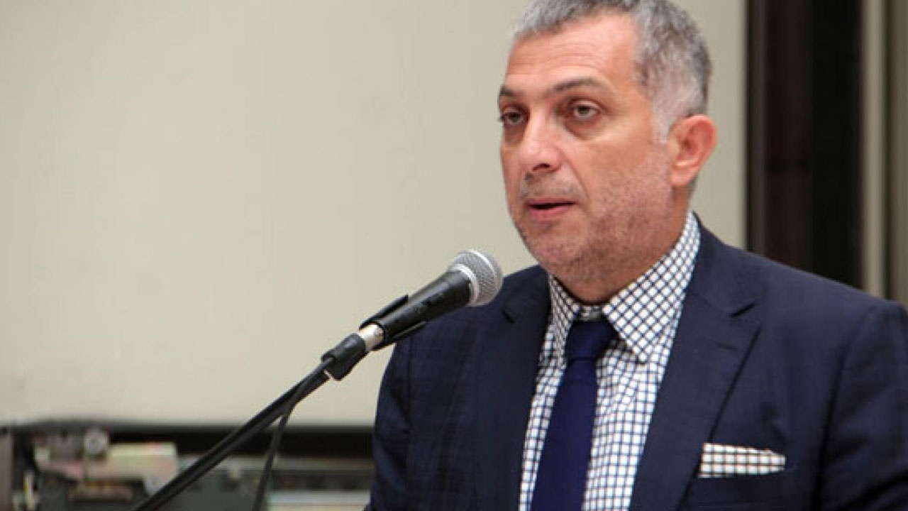 Metin Külünk: Şimdi bakınız kimleri sevindirdiğinizi!