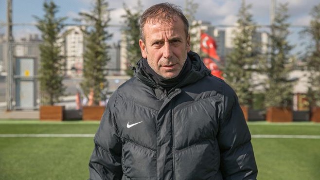 Abdullah Avcı Galatasaray'ı Sabri taktiğiyle yenmiş