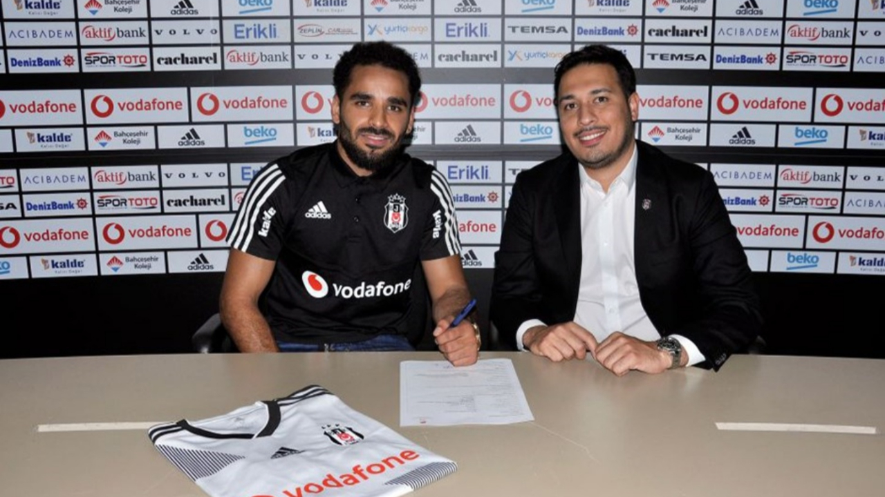 Douglas resmen Beşiktaş'ta!