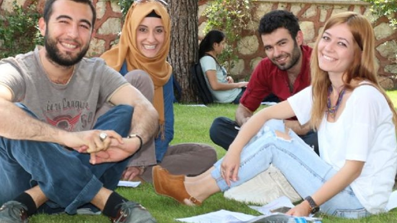 Amasya'da Rektör Süleyman Elmacı: “Akıllı bir tercih için Amasya Üniversitesi”