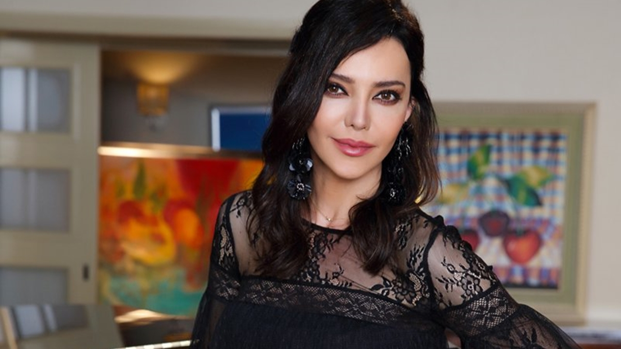Hande Ataizi hayal kırıklığına uğradı!