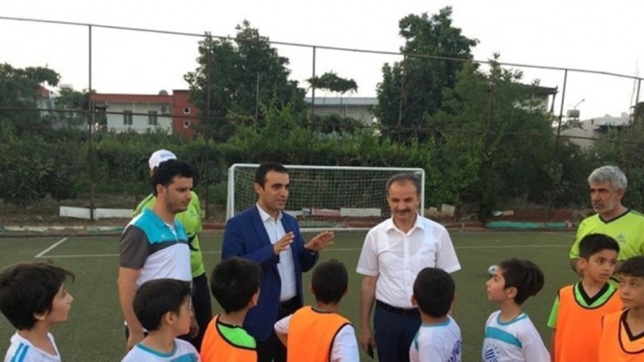 Adıyaman'da Başkan Süleyman Kılınç, yaz spor okulu öğrencileriyle bir araya geldi