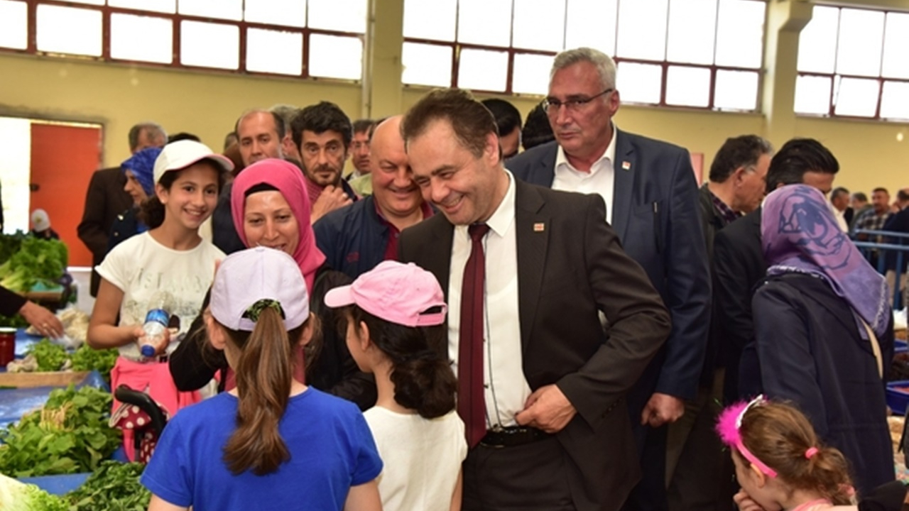 Bilecik'te Başkan Semih Şahin pazar esnafı ile buluştu