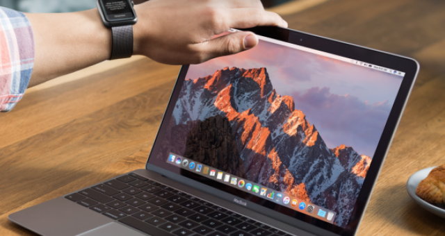 Apple'ın internet tarayıcısı Safari hacklendi