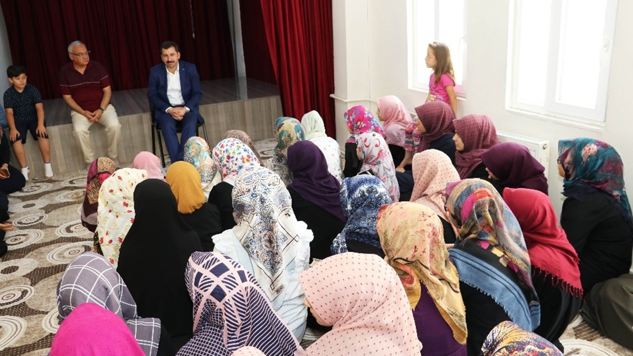 Şanlıurfa'da Metin Baydilli kuran kursu öğrencileriyle buluştu