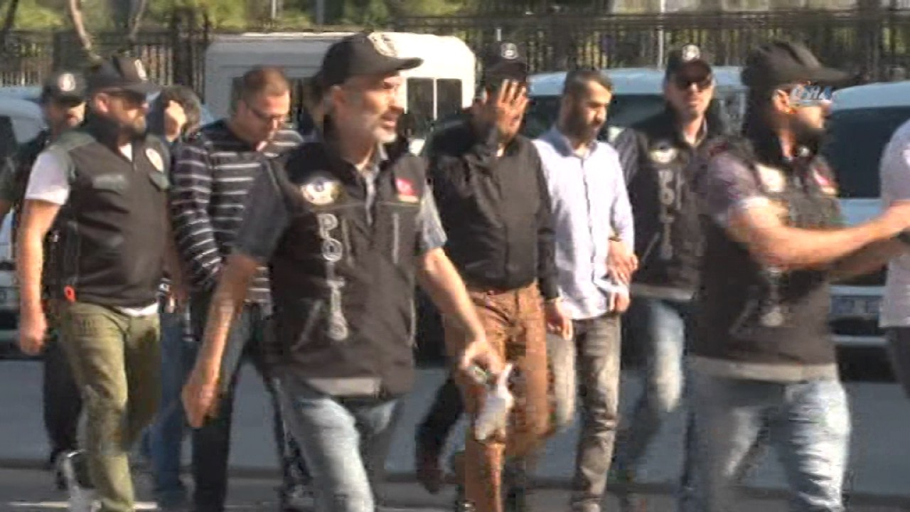 Antalya’da uyuşturucu baskınları
