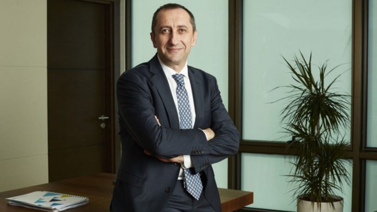 Türk Telekom'un yeni CEO'su Ümit Önal oldu!