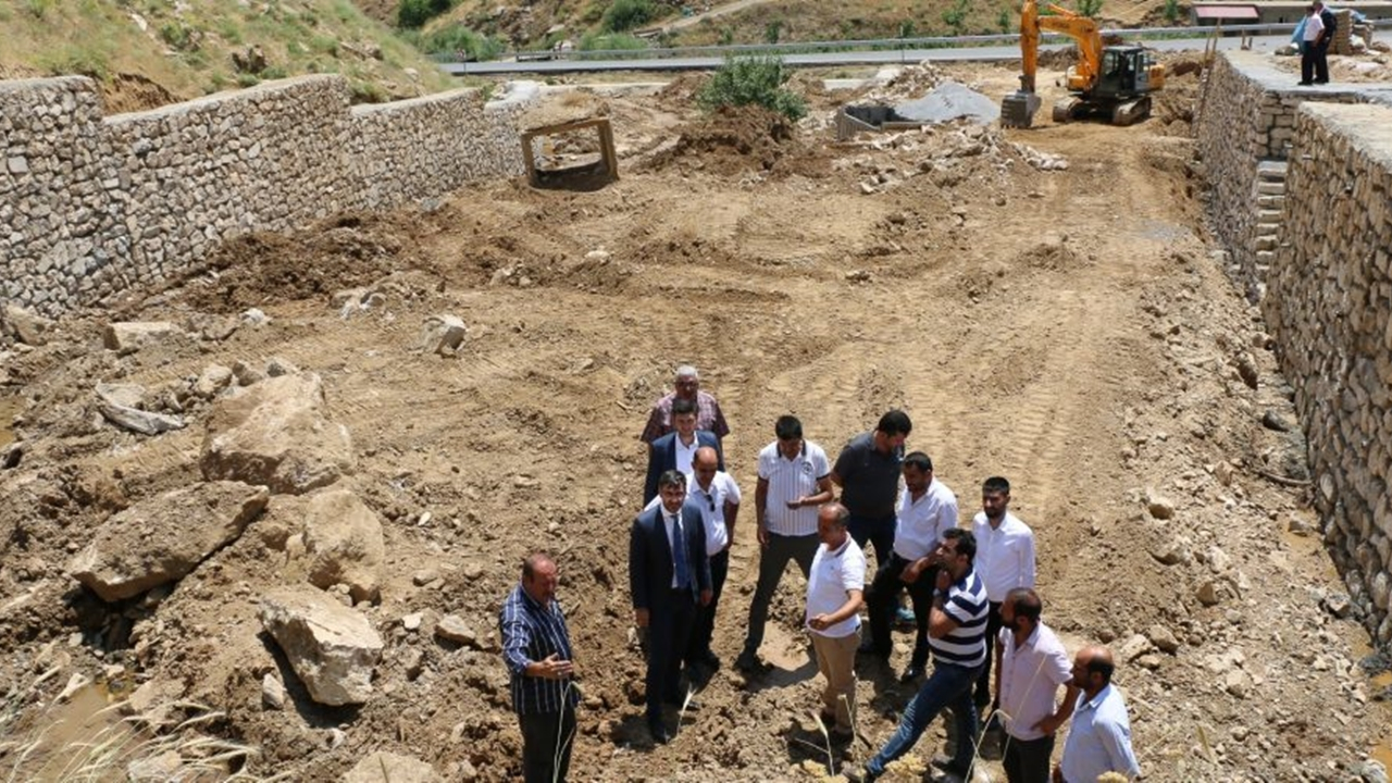 Bitlis'te Başkan Nesrullah Tanğlay, çalışmaları inceledi