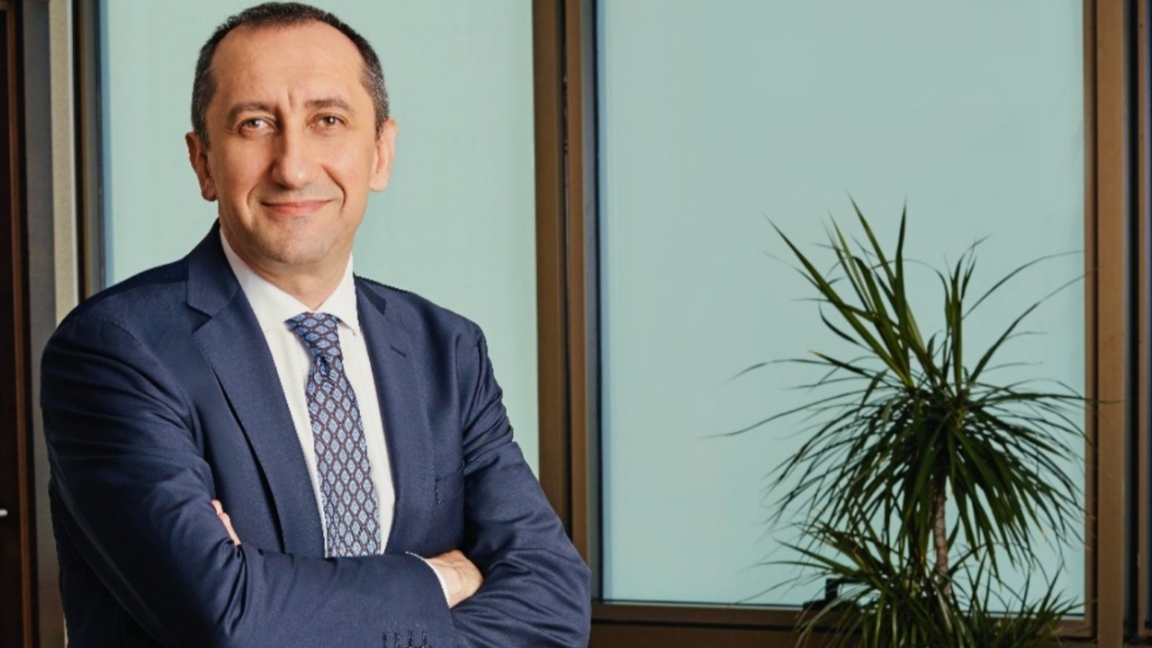 Türk Telekom'un yeni CEO'su Ümit Önal'dan ilk mesaj!