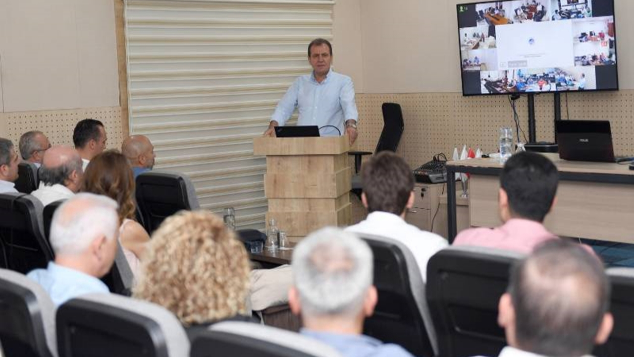 Mersin'de Vahap Seçer. “MESKİ’yi çok daha ileri noktaya getireceğim”