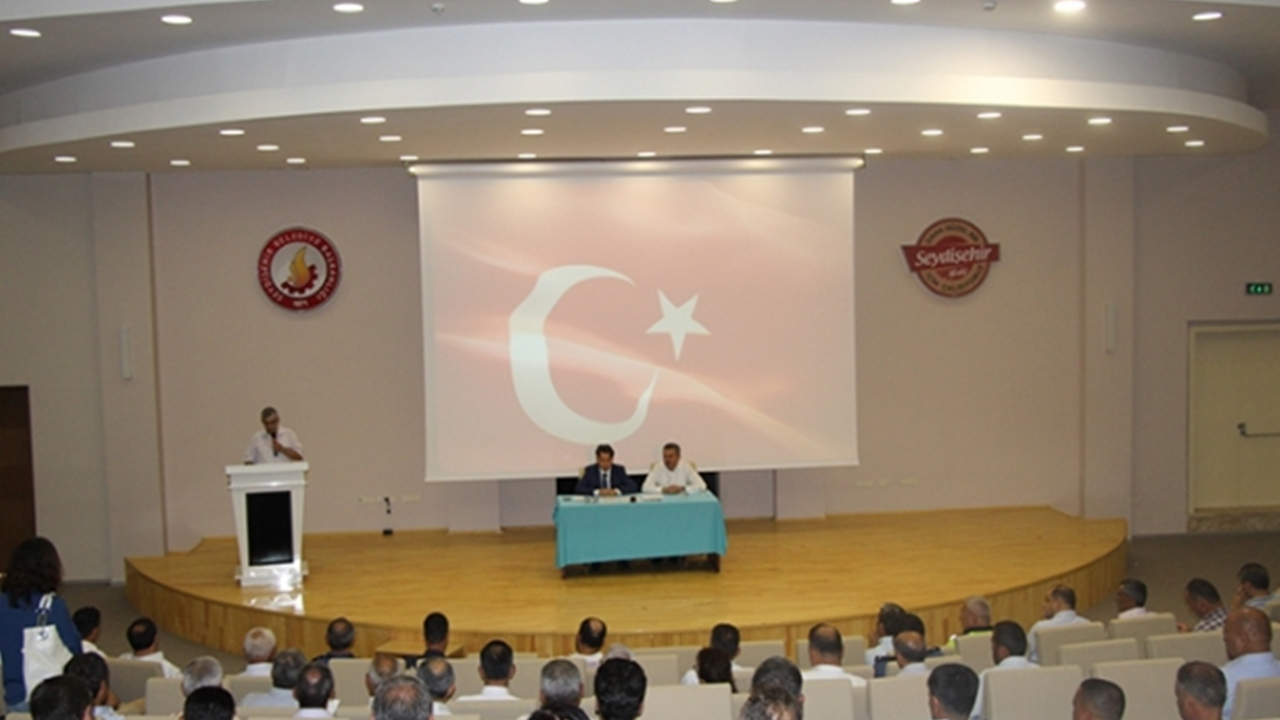 Konya'da Başkan Mehmet Tutal: "Tasarruf tedbirleri almak mecburiyetindeyiz"