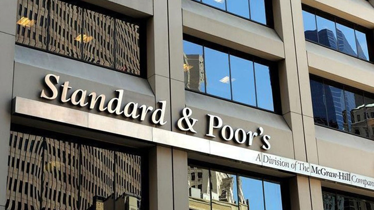 Standard and Poors'tan flaş Türkiye kararı...