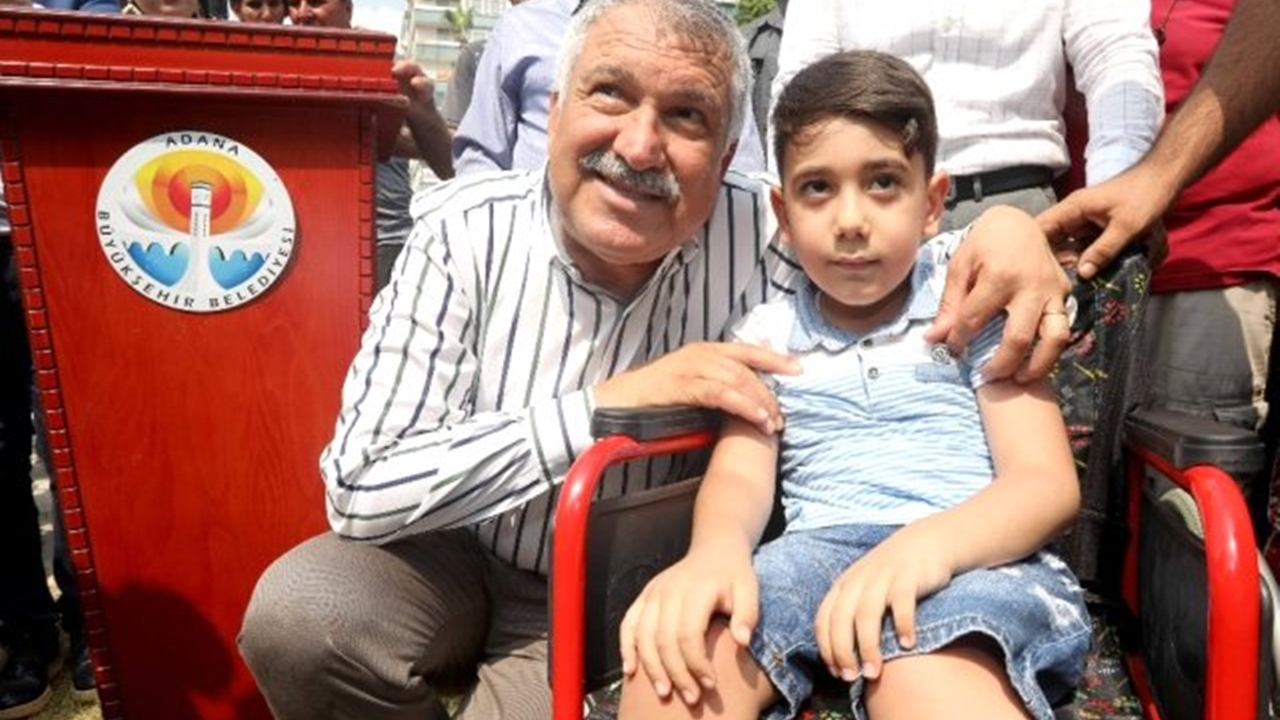 Adana'da Zeydan Karalar: “Sosyal belediyecilik lütuf değil görevdir”