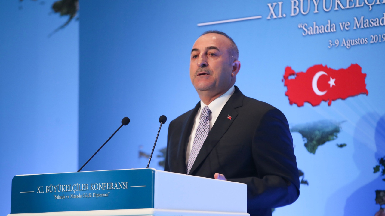 Mevlüt Çavuşoğlu: Avrupa Birliği mahkeme gibi hareket edemez!