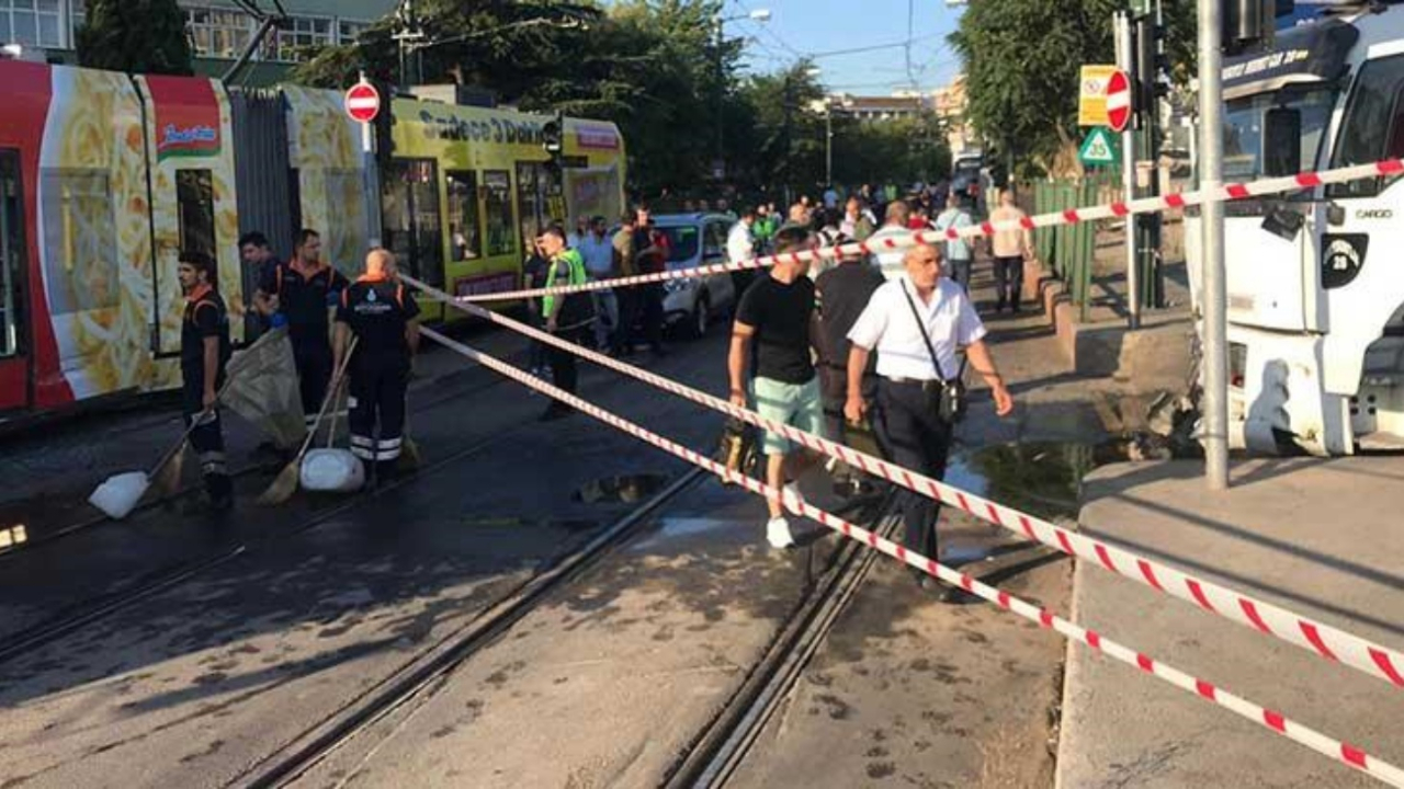 Tramvay seferleri çift yönlü durduruldu!