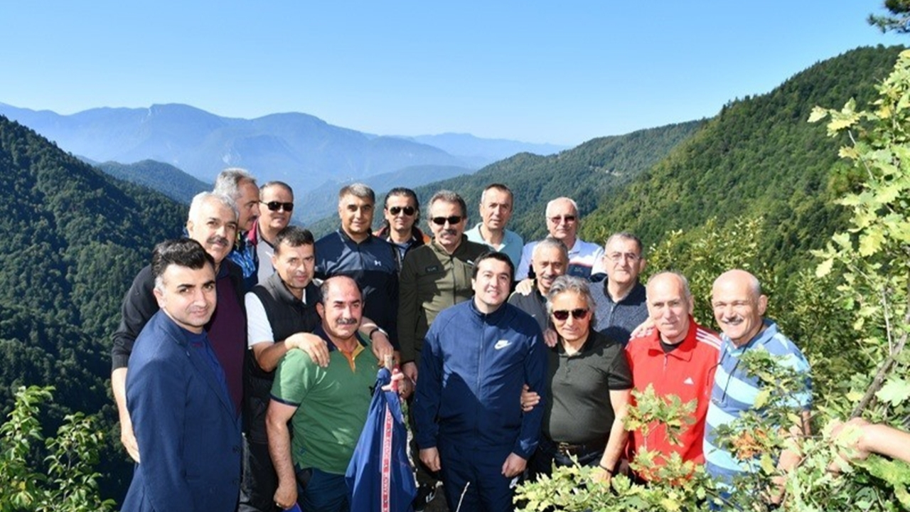 Karabük'te Vali Fuat Gürel ve İl Protokolünden Yeşil Yenice’de trekking
