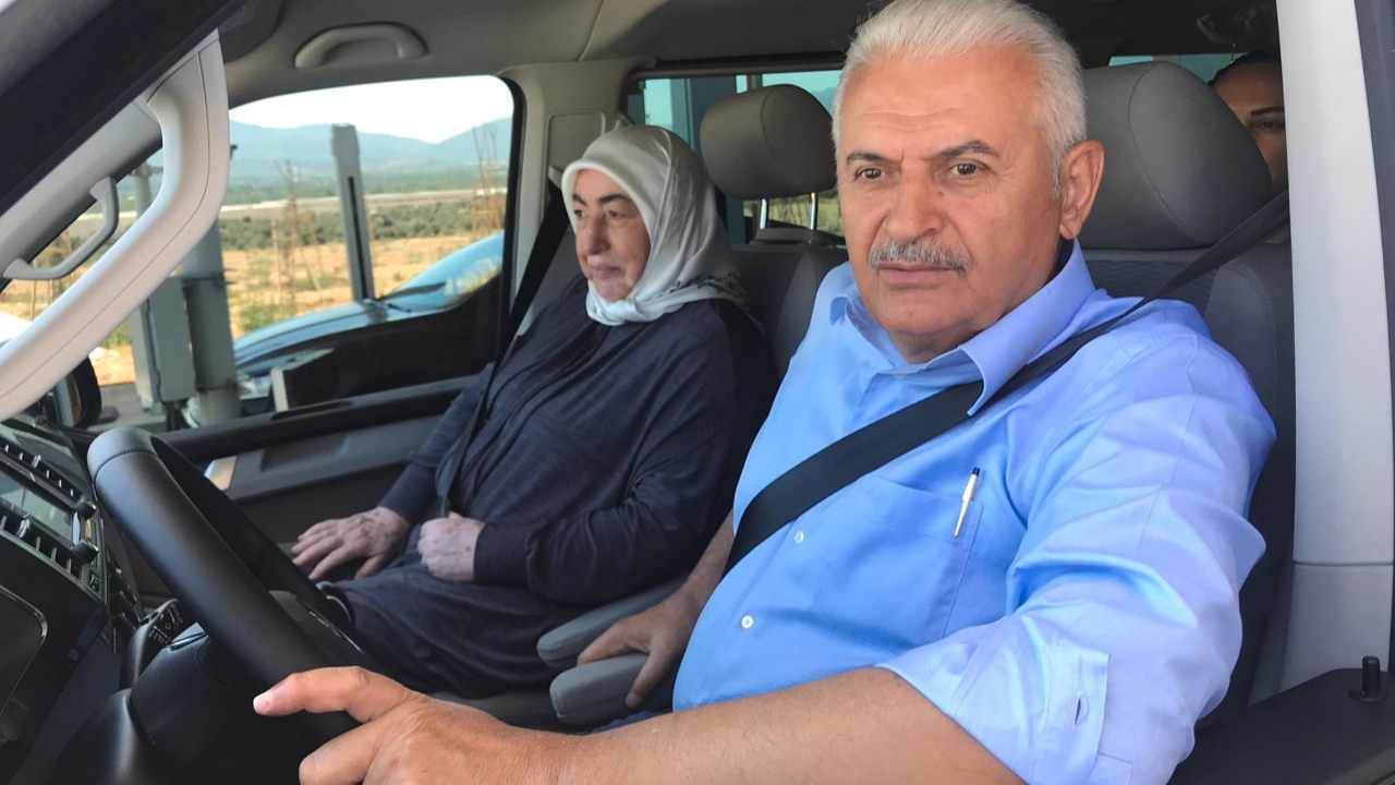 Yol kısaldı, Yıldırım şoför koltuğuna geçti!