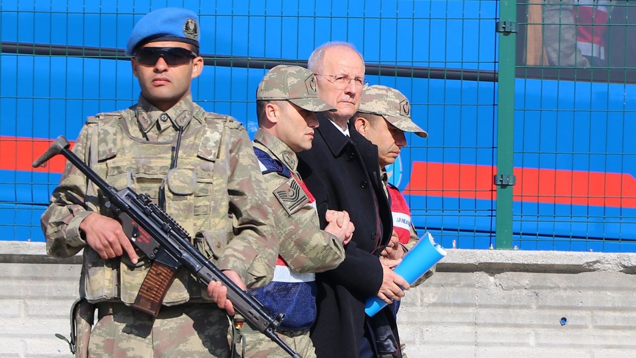 FETÖ'cü komutan Adem Huduti'ye 15 yıl hapis...