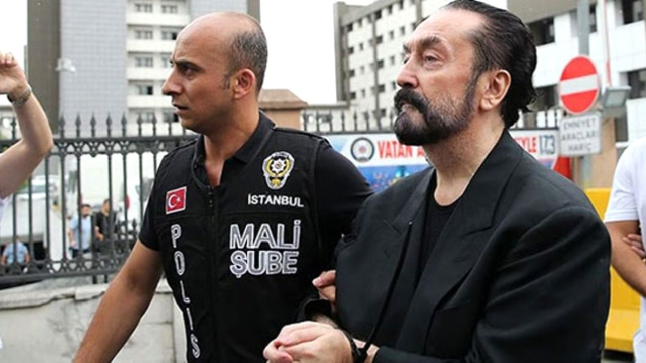 Adnan Oktar ile ilgili iğrenç detay...