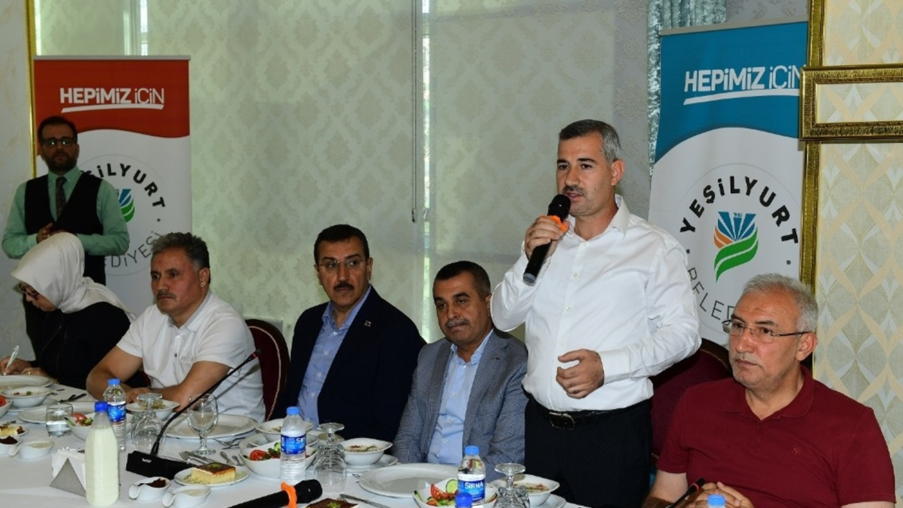 Malatya'da Başkan Mehmet Çınar, 4 aylık icraatlarını anlattı