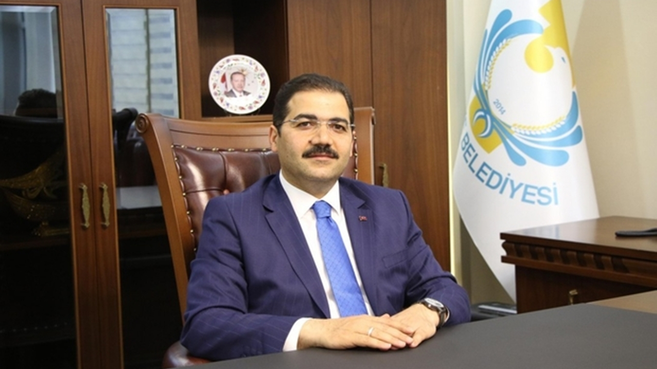Şanlıurfa'da Mehmet Canpolat vatandaşların Kurban Bayramını kutladı