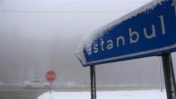 Ankara'ya ilk kar düştü, İstanbul'a uyarı var!