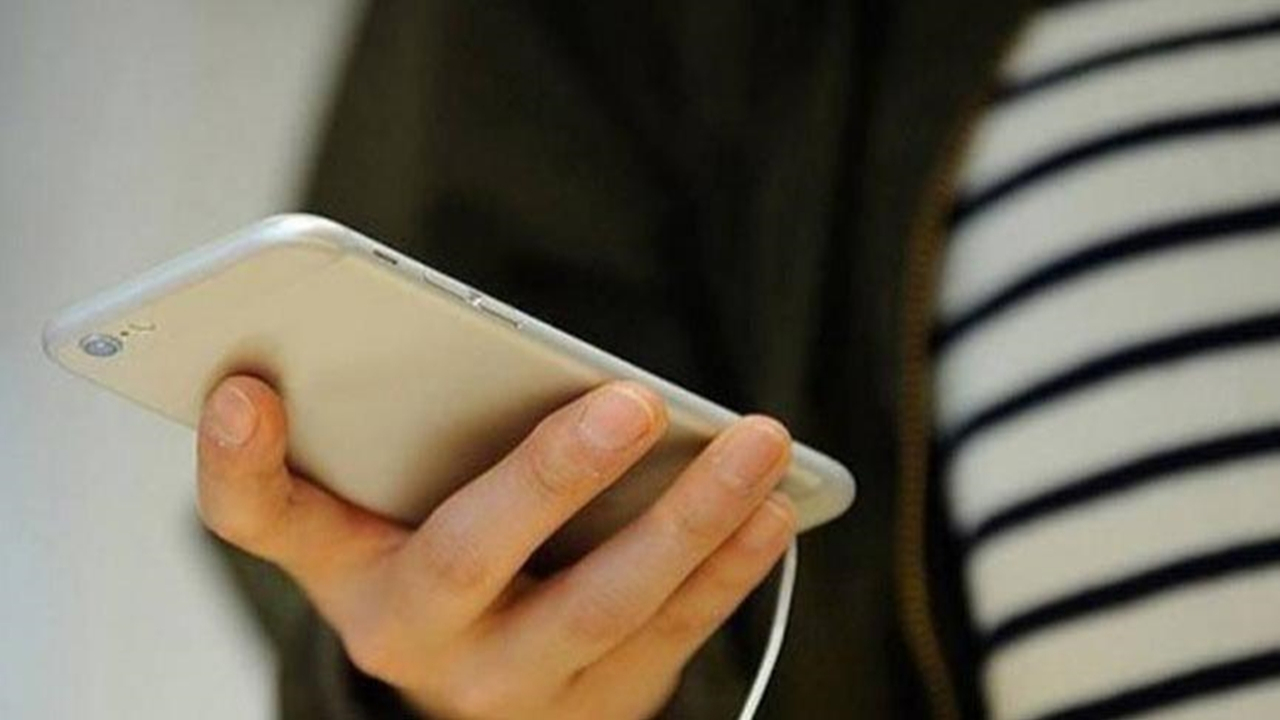 Cep telefonundaki resimlerde ortaya çıktı!
