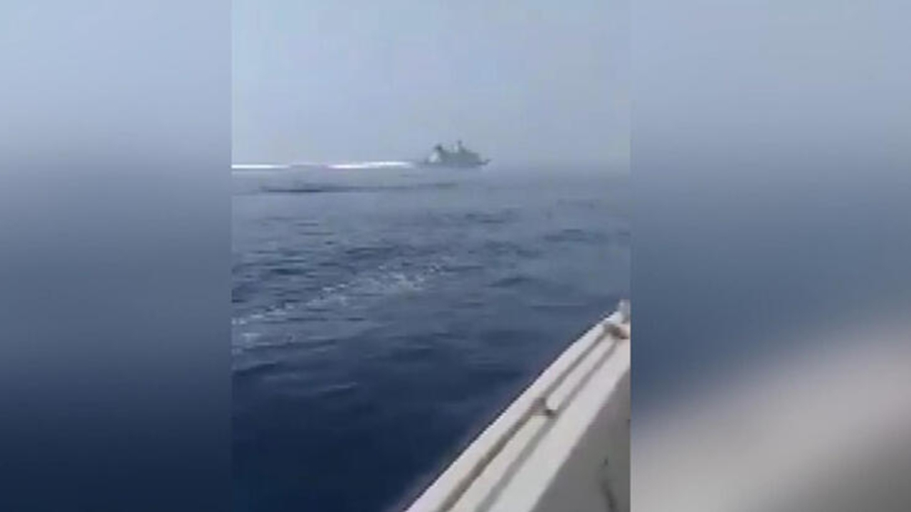 Hürmüz Boğazı'nda gergin anlar!