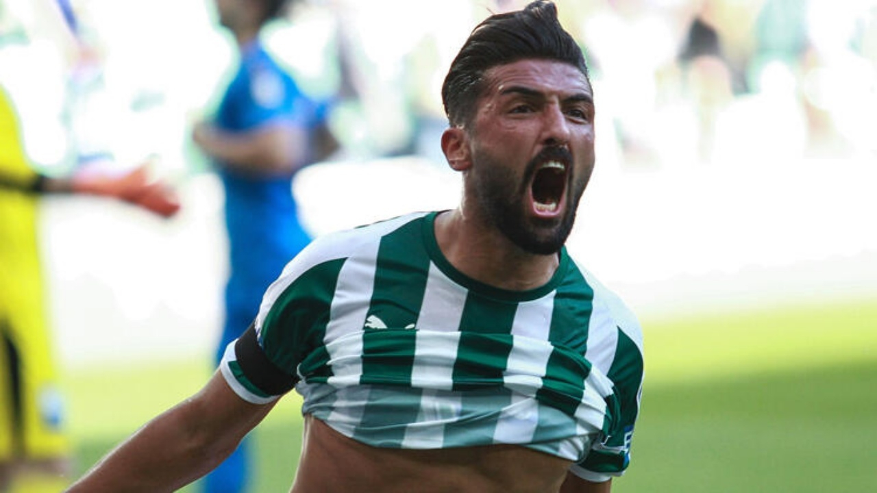 Umut Meraş, kariyerine Fransa'da devam edecek!