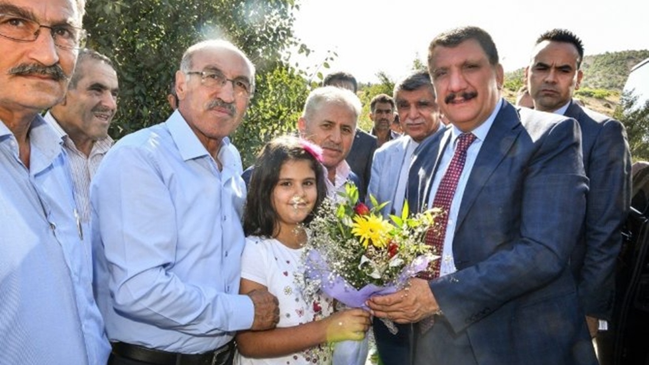 Malatya'da Selahattin Gürkan, yol çalışmasını inceledi