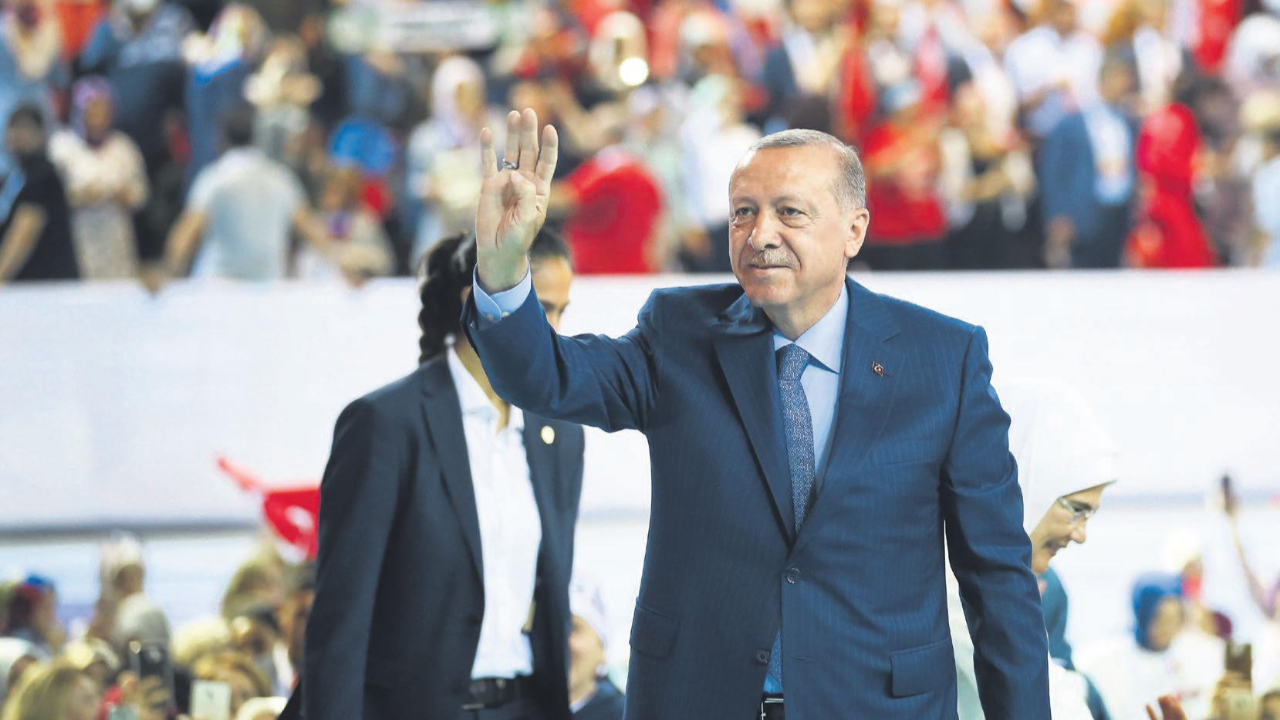 "Dün bitti, geçti gitti, bugün yeni bir gündür!"