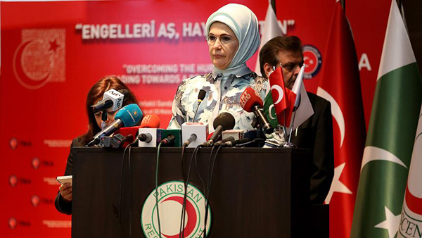 Emine Erdoğan TİKA'nın hibe törenine katıldı