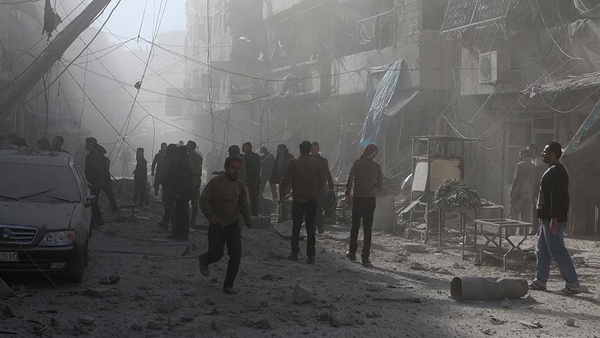 Halep ağır bombardıman altında: 20 ölü, 70 yaralı