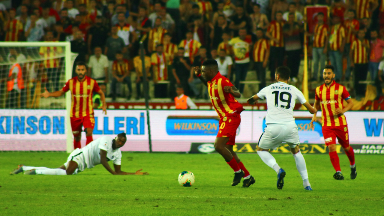 Malatyaspor UEFA Avrupa Ligi'ne veda etti...