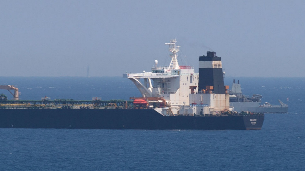 Körfez'de tanker muamması!