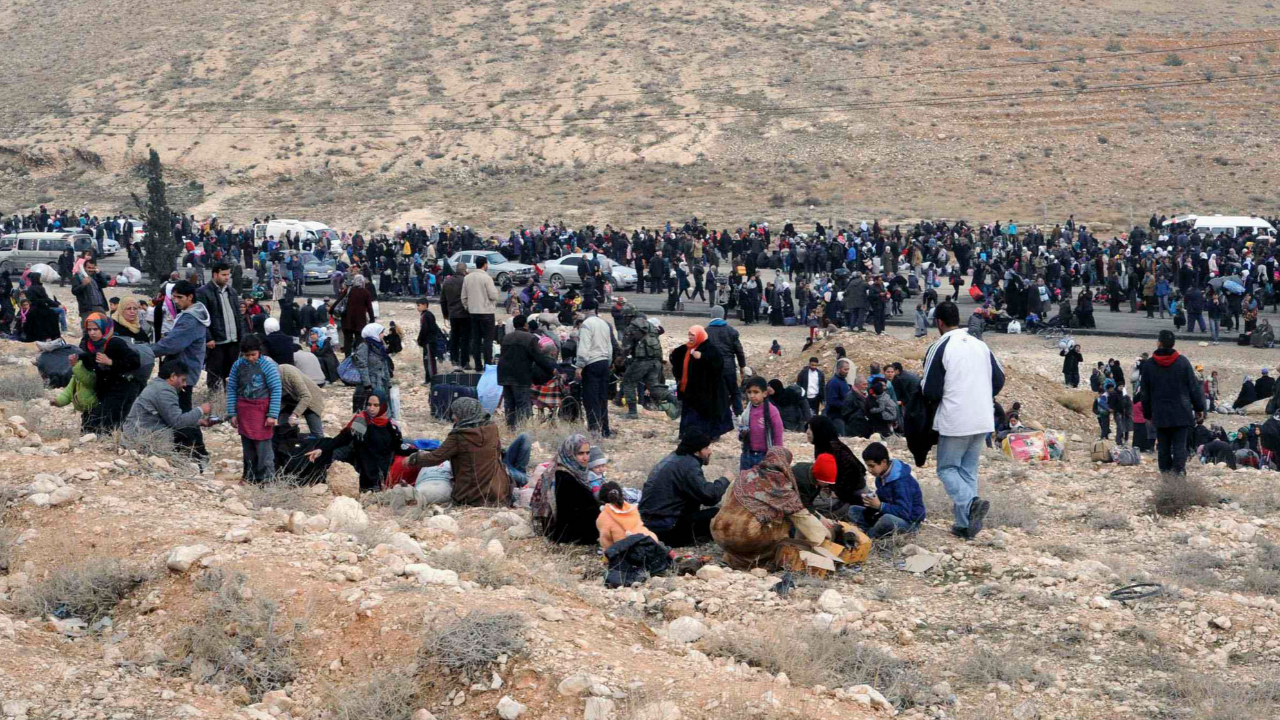 124 bin sivil Esed zulmünden kaçtı!