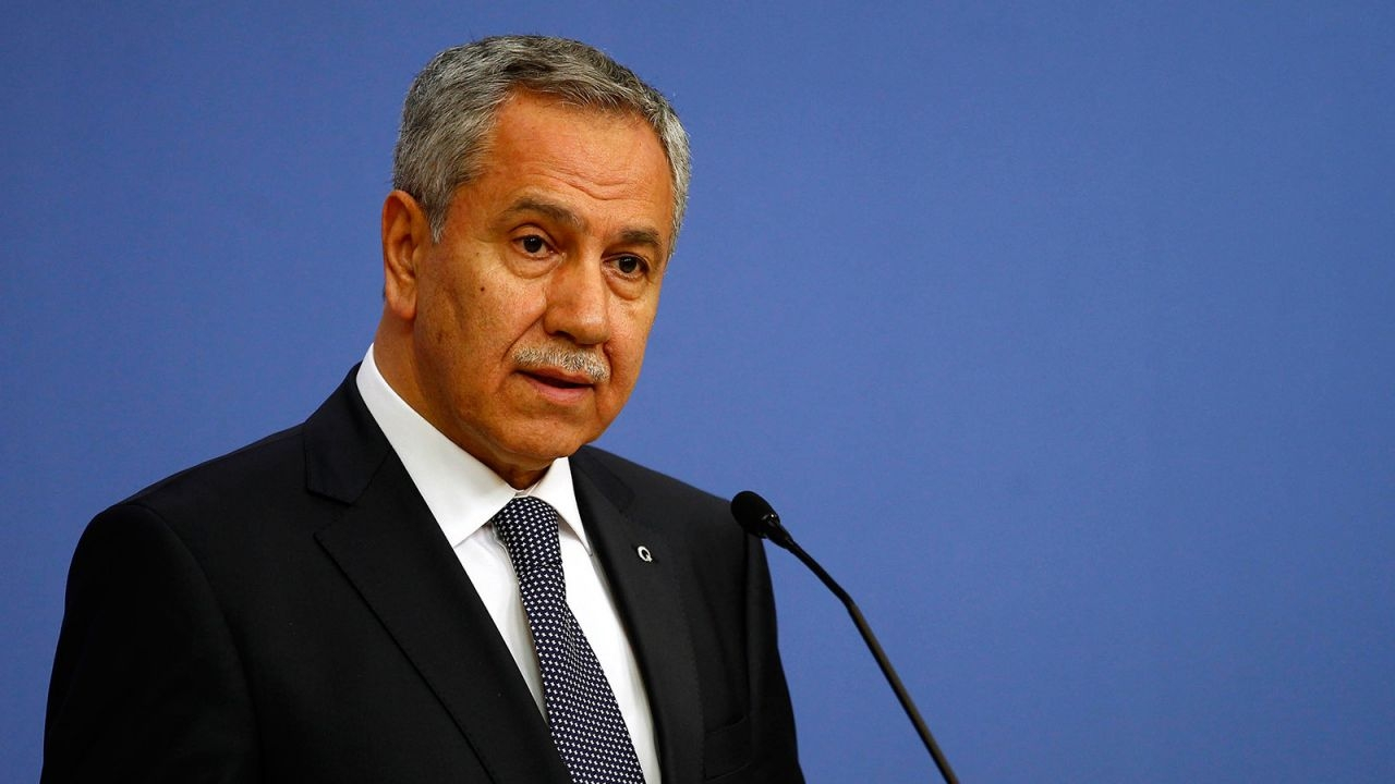 Bülent Arınç: Yaptıkları yanlış...