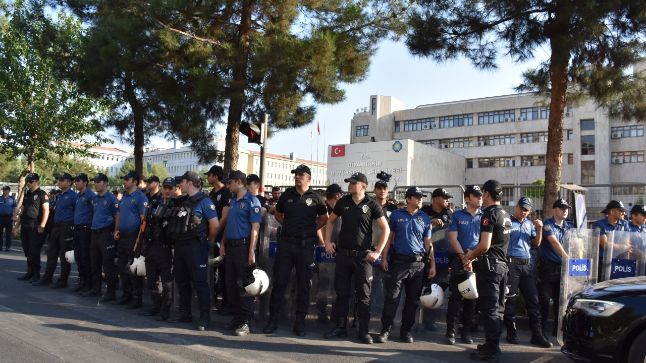 Kayyum sonrası ilk ses CHP'den!