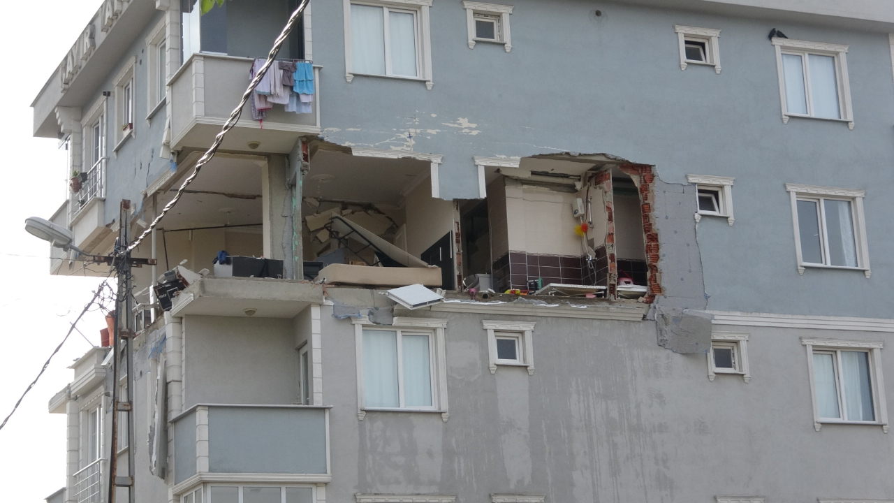 "Uyandığımda duvarlar yoktu..."