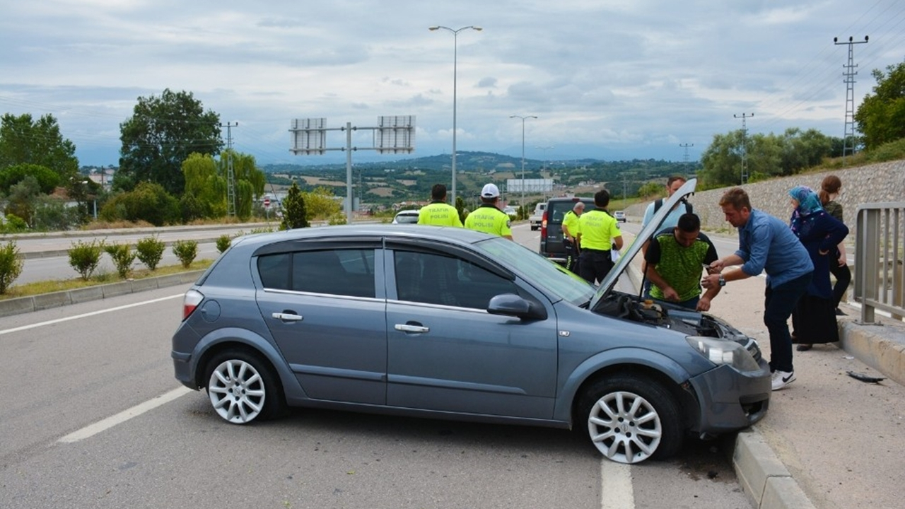 Sinop’ta trafik kazası: 2 yaralı